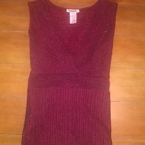 Women’s sleeveless top